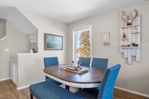 2314 19 Avenue, Bowden, AB - Indoor Photo Showing Dining Room