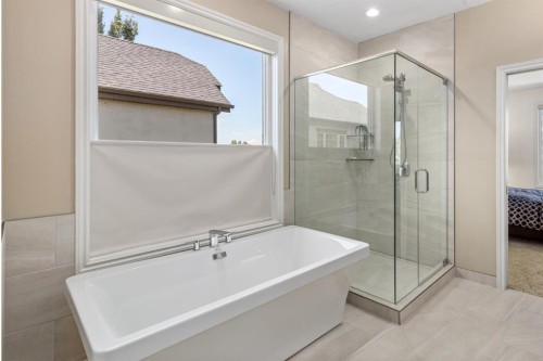 33 Ridge Pointe Drive, Heritage Pointe, AB - Indoor Photo Showing Bathroom