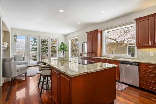 33 Ridge Pointe Drive, Heritage Pointe, AB - Indoor Photo Showing Kitchen