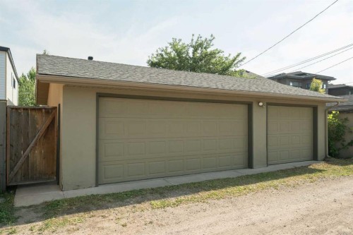 1914 Broadview Road Nw, Calgary, AB - Outdoor With Exterior