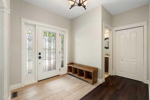 1914 Broadview Road Nw, Calgary, AB - Indoor Photo Showing Other Room