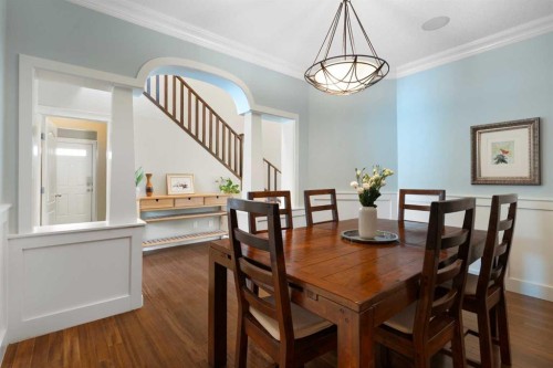 1914 Broadview Road Nw, Calgary, AB - Indoor Photo Showing Dining Room