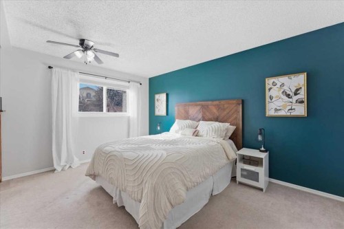 165 Macewan Glen Drive Nw, Calgary, AB - Indoor Photo Showing Bedroom
