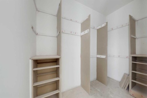 2231 2 Avenue Nw, Calgary, AB - Indoor