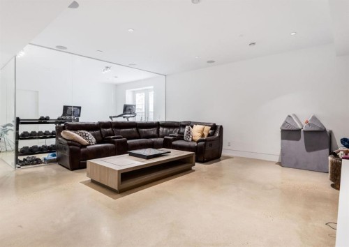 106 Pumpridge Place Sw, Calgary, AB - Indoor