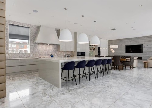 106 Pumpridge Place Sw, Calgary, AB - Indoor Photo Showing Kitchen With Upgraded Kitchen