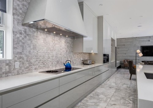 106 Pumpridge Place Sw, Calgary, AB - Indoor Photo Showing Kitchen