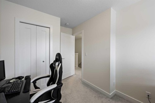 505 Copperstone Manor Se, Calgary, AB - Indoor