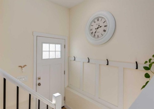 5219 Valiant Drive Nw, Calgary, AB - Indoor Photo Showing Other Room