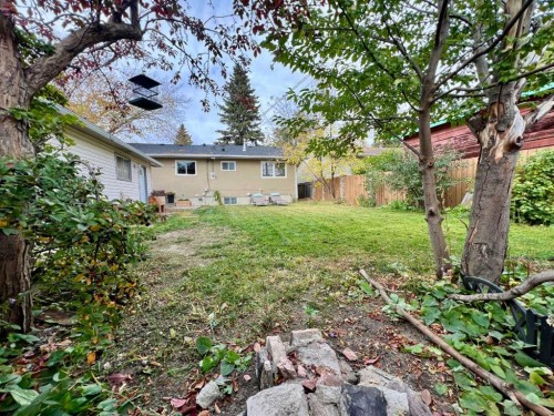 5219 Valiant Drive Nw, Calgary, AB - Outdoor