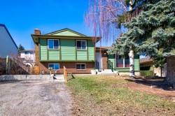 6307 Thornaby Way NW Calgary, AB T2K 5K8