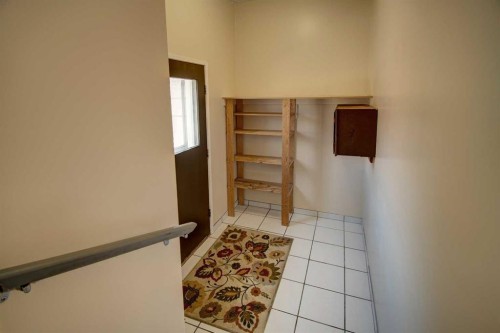 6307 Thornaby Way Nw, Calgary, AB - Indoor Photo Showing Other Room