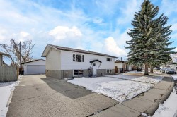 152 Maddock Way NE Calgary, AB T2A 3X3