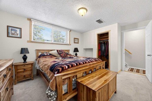 152 Maddock Way Ne, Calgary, AB - Indoor Photo Showing Bedroom