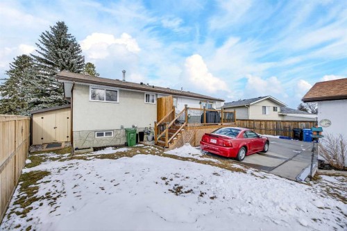 152 Maddock Way Ne, Calgary, AB - Outdoor With Exterior