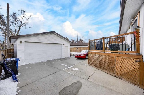 152 Maddock Way Ne, Calgary, AB - Outdoor With Exterior