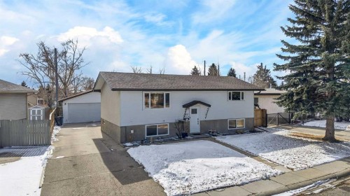 152 Maddock Way Ne, Calgary, AB - Outdoor