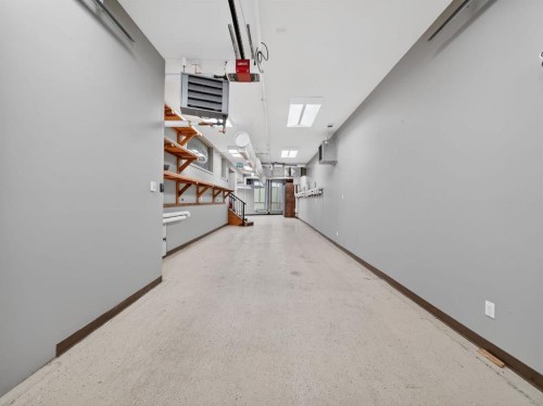 1015 11 Street Se, Calgary, AB - Indoor Photo Showing Other Room