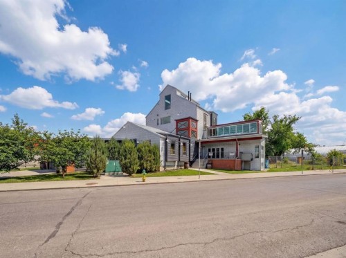 1015 11 Street Se, Calgary, AB - Outdoor