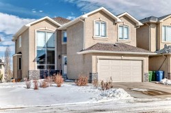 273 Everglade Circle SW Calgary, AB T2Y 4M8
