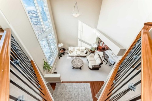 273 Everglade Circle Sw, Calgary, AB - Indoor Photo Showing Other Room