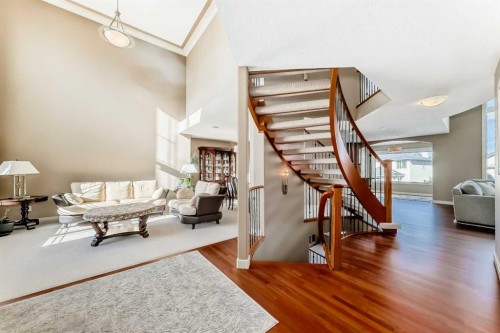 273 Everglade Circle Sw, Calgary, AB - Indoor Photo Showing Other Room