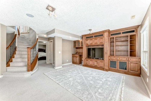 273 Everglade Circle Sw, Calgary, AB - Indoor