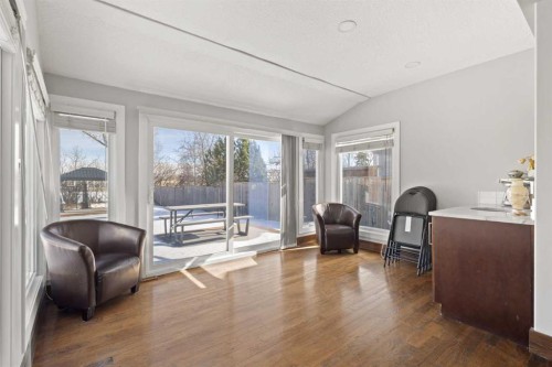 40 Wood Crescent Sw, Calgary, AB - Indoor