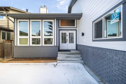 40 Wood Crescent Sw, Calgary, AB - Outdoor