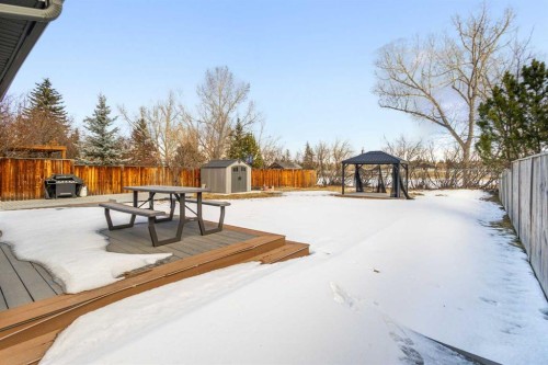 40 Wood Crescent Sw, Calgary, AB - Outdoor