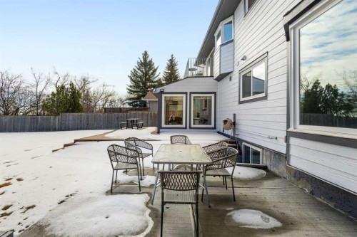 40 Wood Crescent Sw, Calgary, AB - Outdoor