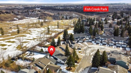 40 Wood Crescent Sw, Calgary, AB - Outdoor With View