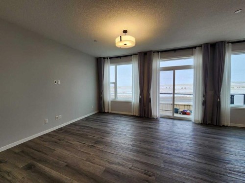 90 Howse Common Ne, Calgary, AB - Indoor