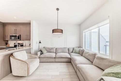 202 Creekstone Drive Sw, Calgary, AB - Indoor Photo Showing Living Room