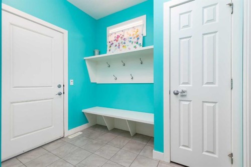 282 Mountainview Drive, Okotoks, AB - Indoor Photo Showing Other Room