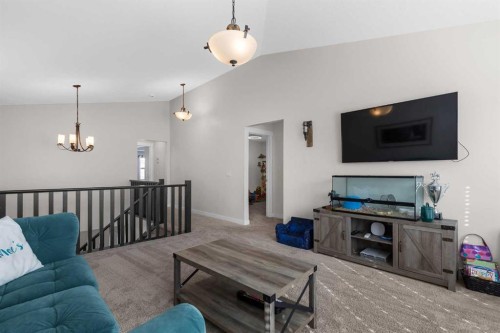 282 Mountainview Drive, Okotoks, AB - Indoor Photo Showing Living Room