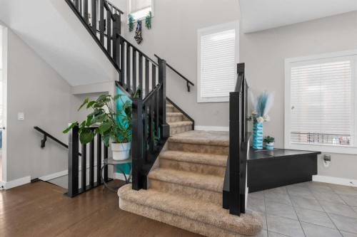 282 Mountainview Drive, Okotoks, AB - Indoor Photo Showing Other Room