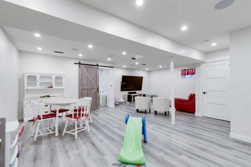 282 Mountainview Drive, Okotoks, AB - Indoor