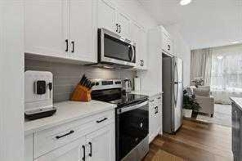 115 Legacy Passage Se, Calgary, AB - Indoor Photo Showing Kitchen