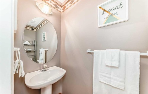139 Bridlewood Circle Sw, Calgary, AB - Indoor Photo Showing Bathroom