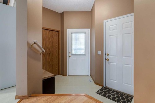 168 Mt Apex Green Se, Calgary, AB - Indoor Photo Showing Other Room