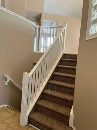 170 Citadel Gardens Nw, Calgary, AB - Indoor Photo Showing Other Room