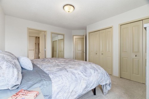 329 Douglas Ridge Circle Se, Calgary, AB - Indoor Photo Showing Bedroom