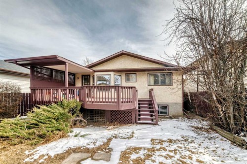224 Berwick Way Nw, Calgary, AB - Outdoor With Deck Patio Veranda