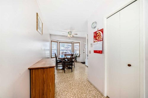 224 Berwick Way Nw, Calgary, AB - Indoor