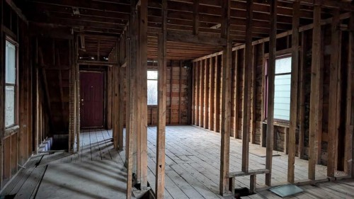 2916 17 Street Se, Calgary, AB - Indoor Photo Showing Other Room