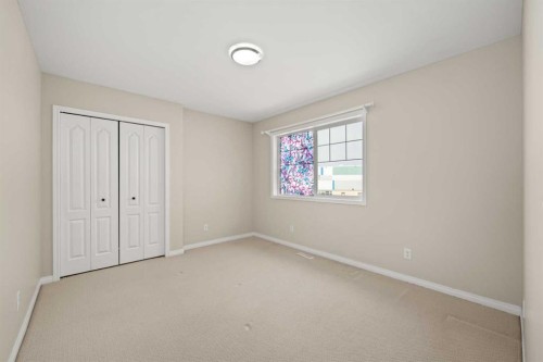 29 Royal Birkdale Drive Nw, Calgary, AB - Indoor Photo Showing Other Room