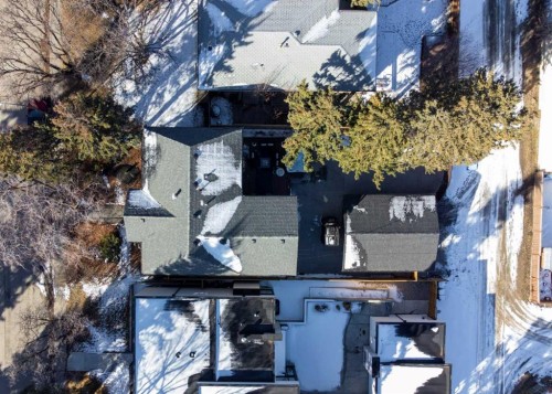 38 Lissington Drive Sw, Calgary, AB - Outdoor