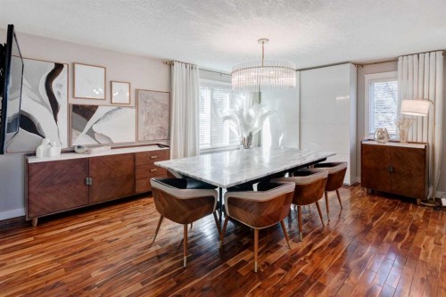 38 Lissington Drive Sw, Calgary, AB - Indoor Photo Showing Dining Room