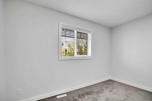 137 Pantego Lane Nw, Calgary, AB - Indoor Photo Showing Other Room